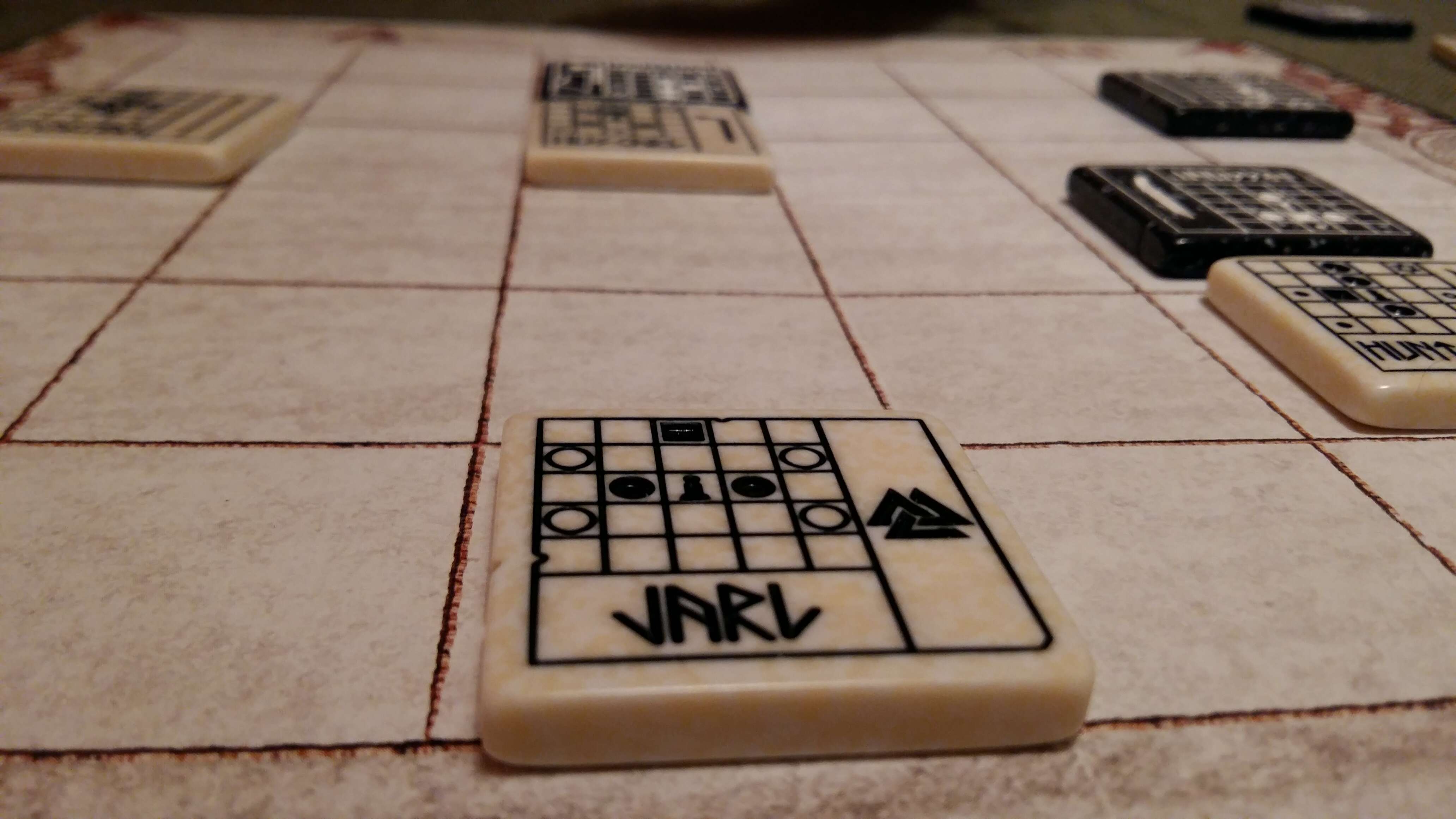 Jarl: The Vikings Tile-Layng Game – викинска версия на The Duke