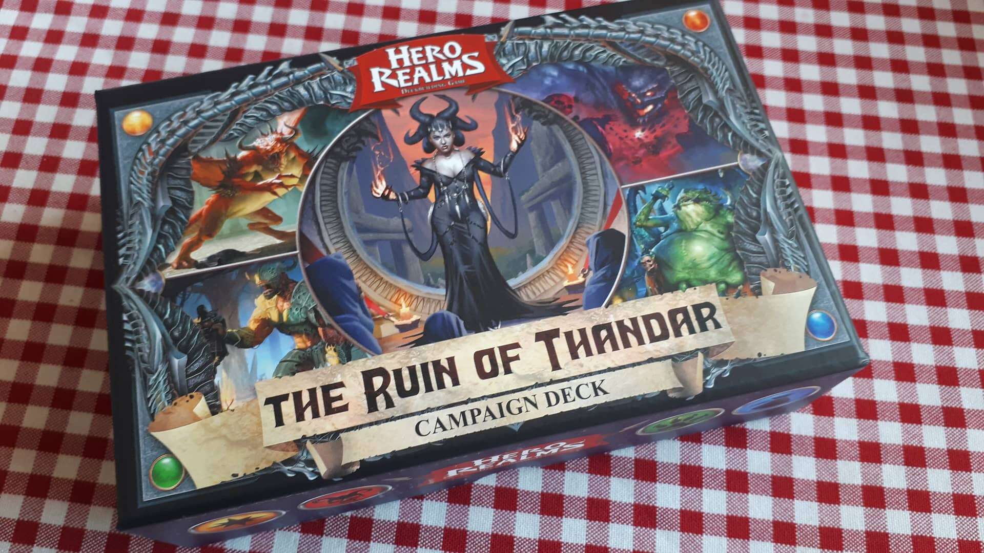 Hero Realms: The Ruins of Thandar and Boss Decks